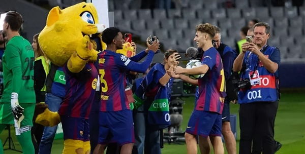 配资宝 加泰媒体: 巴萨在国家德比前玩火, 欧冠6比1大胜难掩隐患